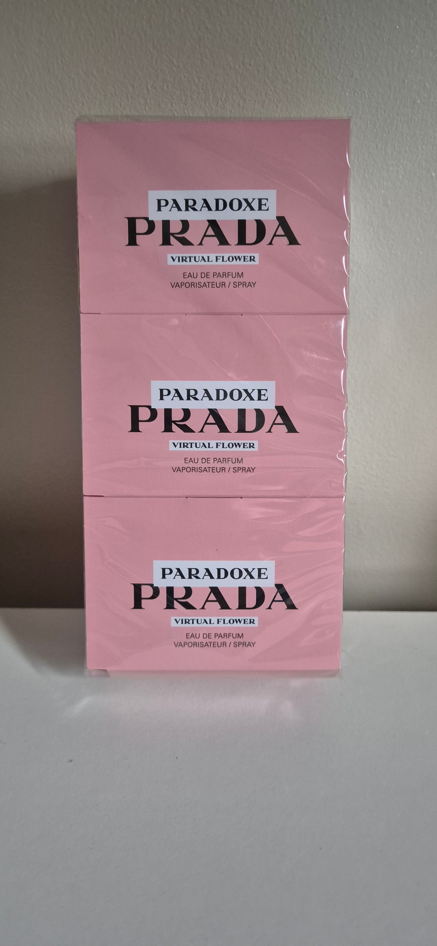 Prada paradoxe virtual flower Eau de Parfum 12×1.2ml samples sealed pack